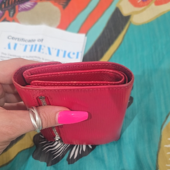 Louis Vuitton Red Epi Women's Wallet In Beautiful Used Condition - Picture 6 of 12